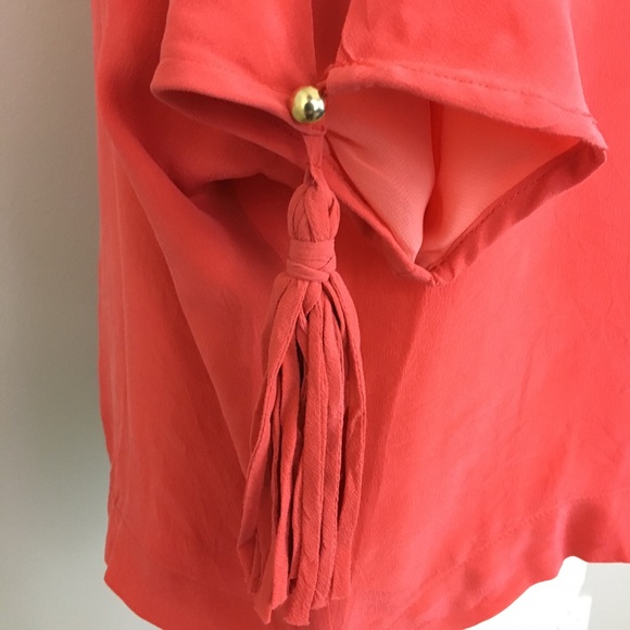 [Kitson LA] Salmon colored blouse - Picture 2 of 8